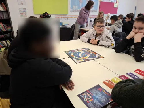 2025-05-Sensibilisation-aux-reseaux-sociaux-004