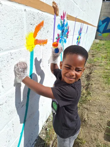 2025-05-Notre-mur-prend-vie-008